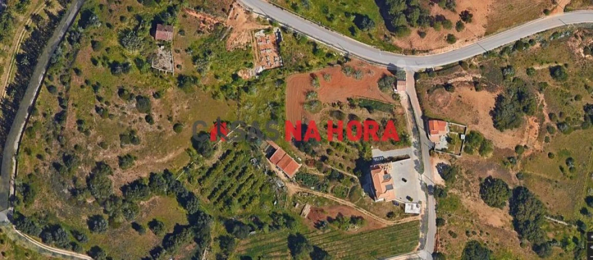 Terreno para Venda em Estômbar e Parchal Foto 2