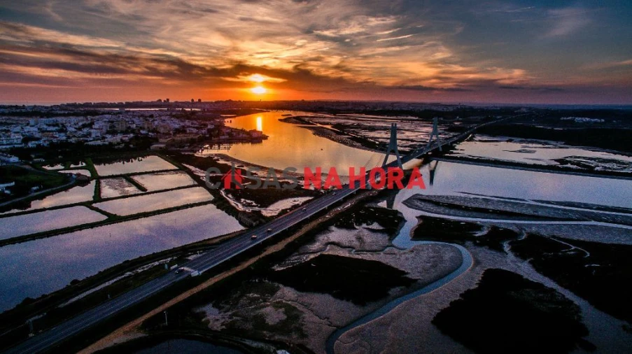 Terreno para Venda em Estômbar e Parchal Foto 5