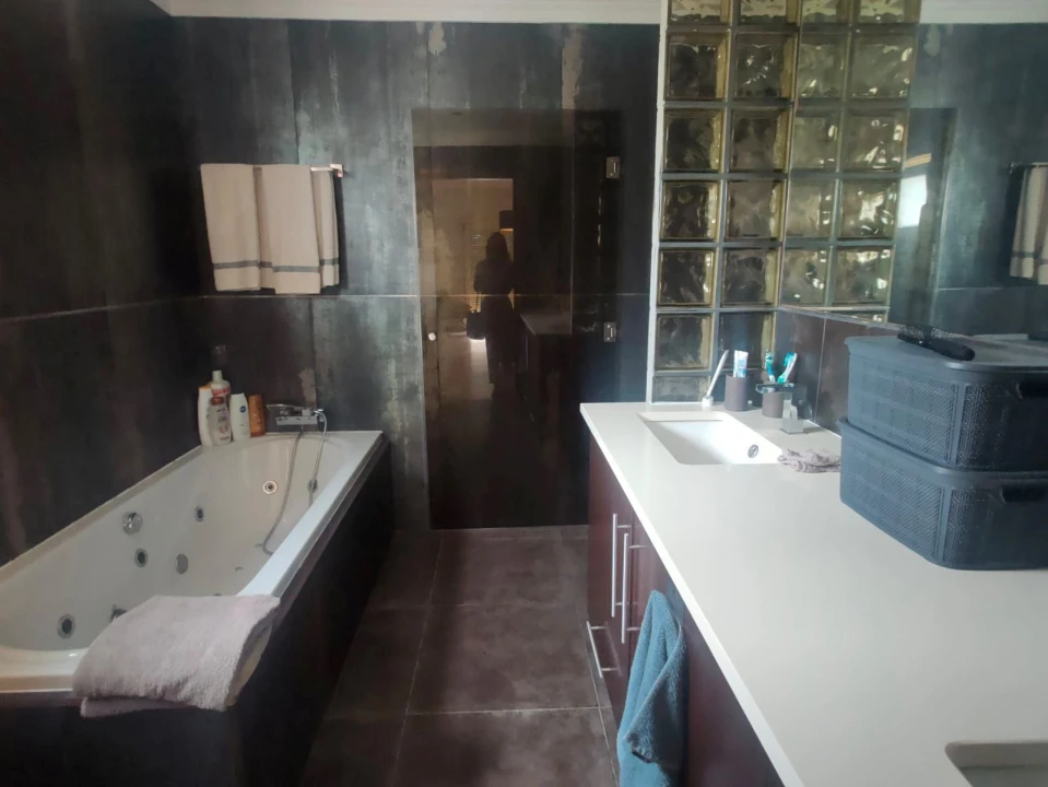 Moradia T4 para Venda em Albufeira e Olhos de Água Foto 16