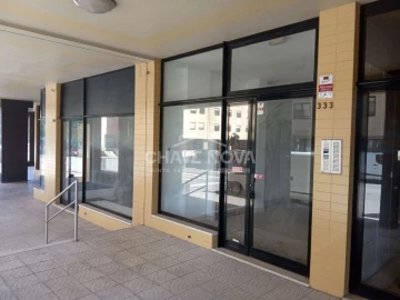 Loja para Arrendamento em Ramalde