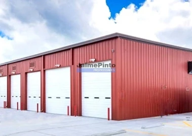 Armazém para Venda em Arrifana