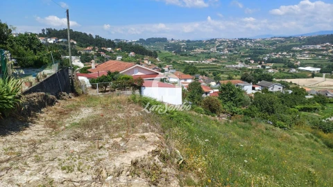 Terreno P/ Prédio para Venda em Figueiró (Santiago e Santa Cristina)