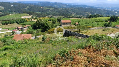 Terreno P/ Prédio para Venda em Figueiró (Santiago e Santa Cristina)