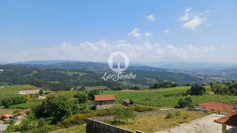 Terreno P/ Prédio para Venda em Figueiró (Santiago e Santa Cristina)