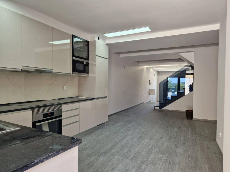 Apartamento T5 para Venda em São Brás de Alportel Foto 6