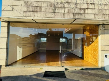 Loja para Arrendamento em Tamel (São Verissimo)