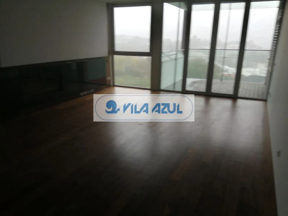 Apartamento T4 para Venda em Azurem Foto 18