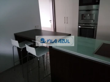 Apartamento T4 para Venda em Azurem