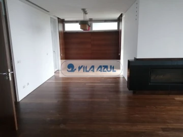 Apartamento T4 para Venda em Azurem
