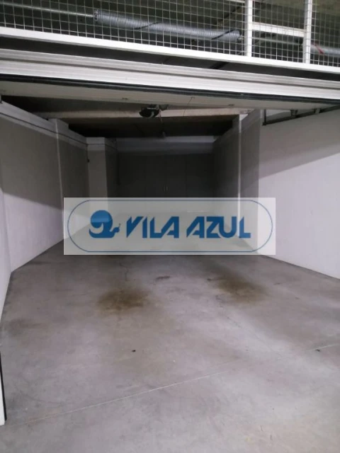 Apartamento T4 para Venda em Azurem