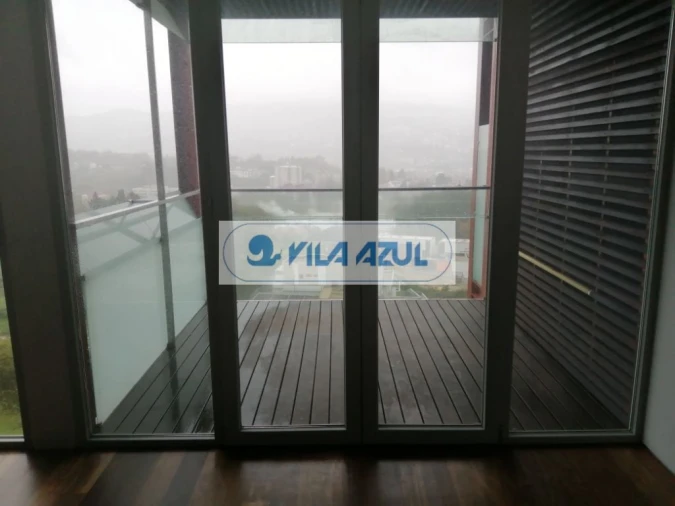 Apartamento T4 para Venda em Azurem Foto 17