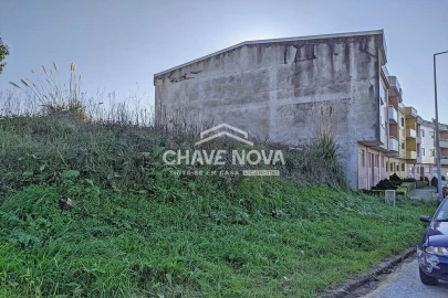 Terreno P/ Prédio para Venda em Nogueira da Regedoura