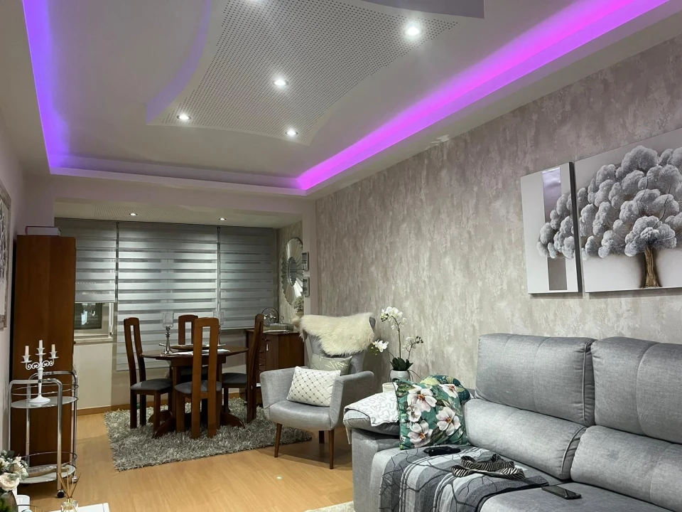 Apartamento T2 para Venda em Santa Iria de Azoia, São João da Talha e Bobadela Foto 2