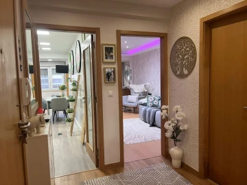 Apartamento T2 para Venda em Santa Iria de Azoia, São João da Talha e Bobadela