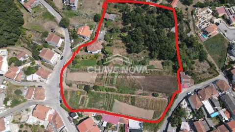 Moradia T4 para Venda em Fânzeres e São Pedro da Cova