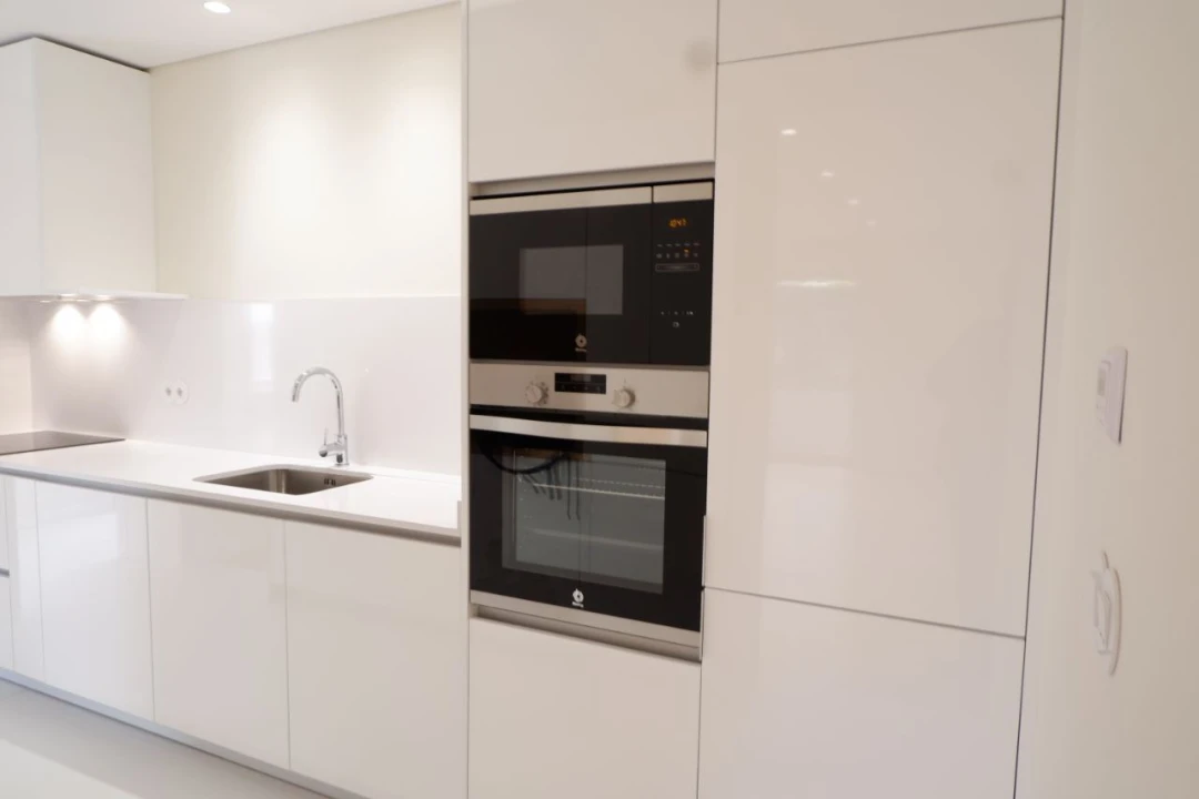 Apartamento T3 para Venda em Lordelo do Ouro e Massarelos Foto 2