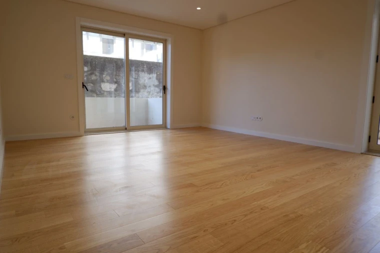 Apartamento T3 para Venda em Lordelo do Ouro e Massarelos Foto 5