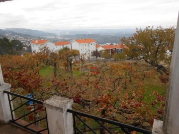 Moradia T4 para Venda em Covilhã e Canhoso