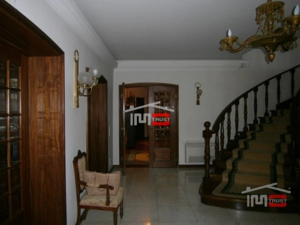 Moradia T6 para Venda em Leiria, Pousos, Barreira e Cortes Foto 12