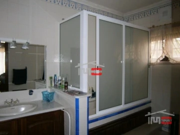 Moradia T6 para Venda em Leiria, Pousos, Barreira e Cortes