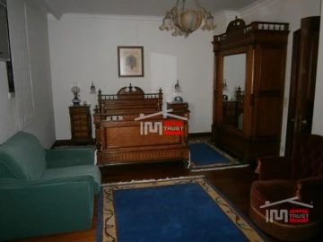 Moradia T6 para Venda em Leiria, Pousos, Barreira e Cortes