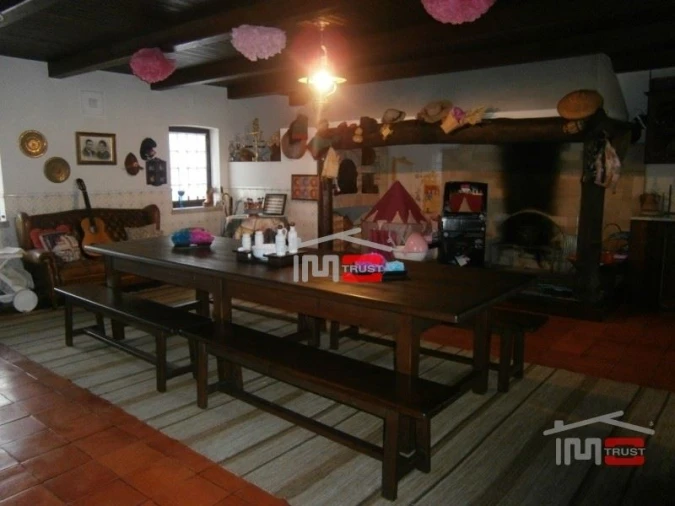 Moradia T6 para Venda em Leiria, Pousos, Barreira e Cortes Foto 3