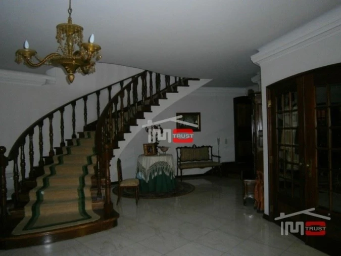 Moradia T6 para Venda em Leiria, Pousos, Barreira e Cortes Foto 11