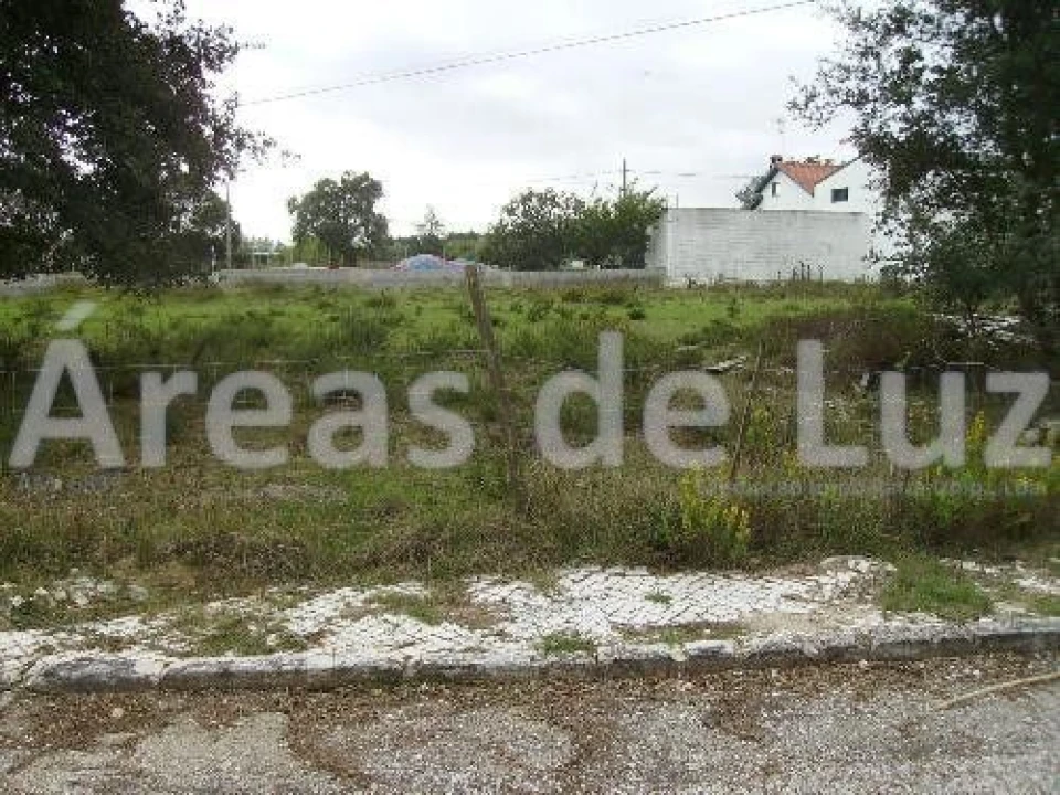 Terreno para Venda em Parceiros e Azoia Foto 5