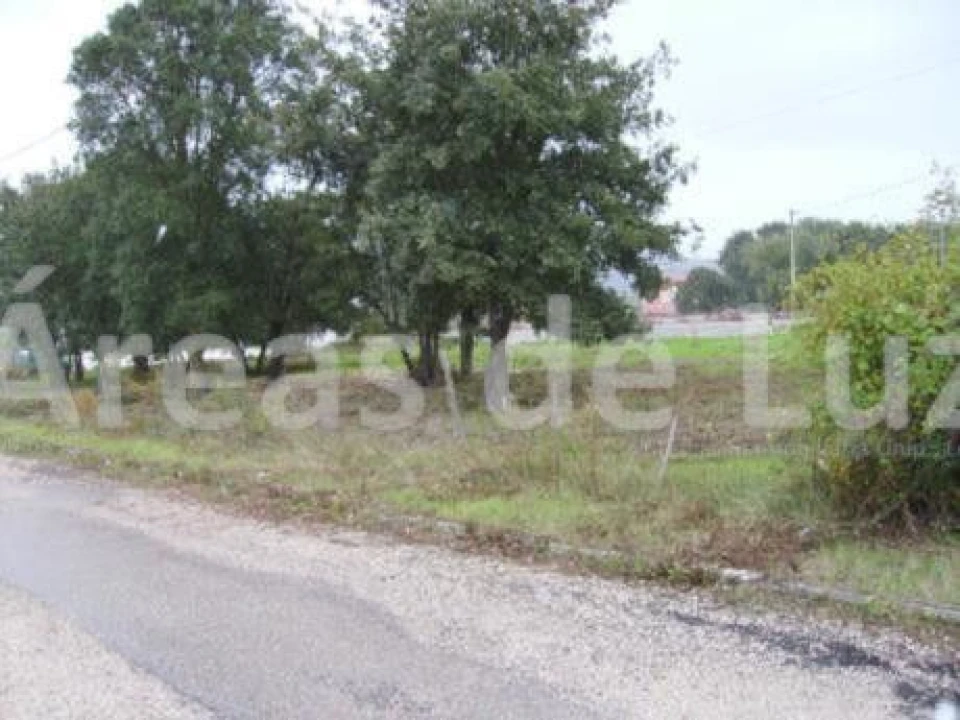 Terreno para Venda em Parceiros e Azoia Foto 8