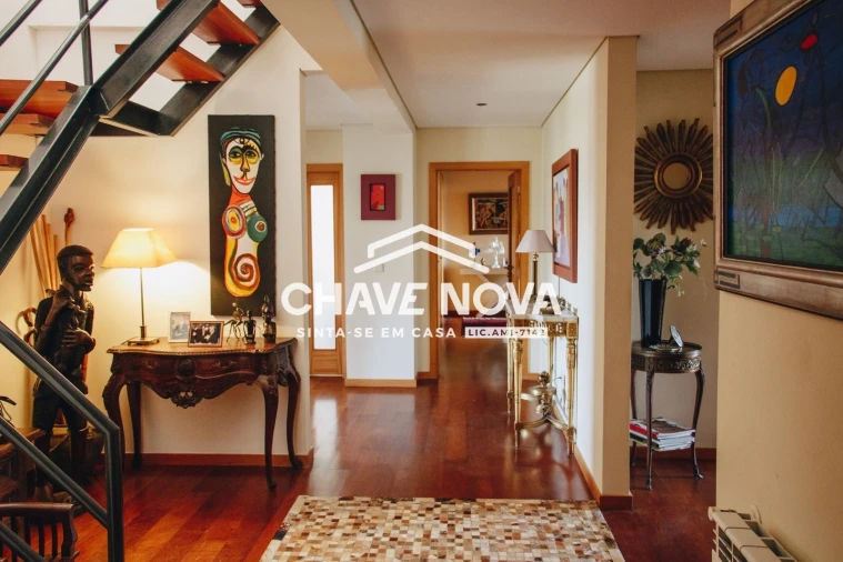 Apartamento T5 para Venda em Paranhos Foto 15