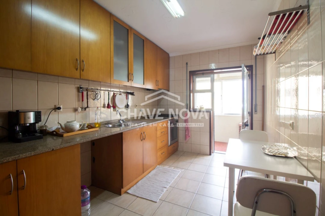 Apartamento T3 para Venda em São Felix da Marinha Foto 1