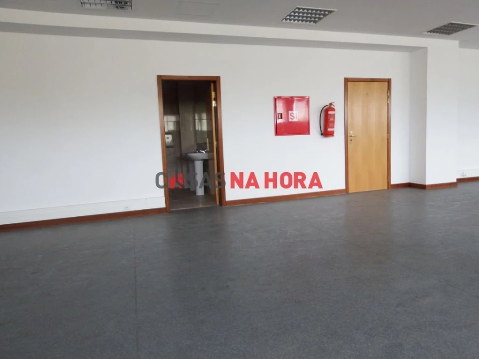 Escritório para Venda em Ajuda Foto 2