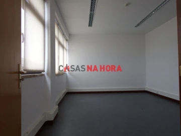 Escritório para Venda em Ajuda