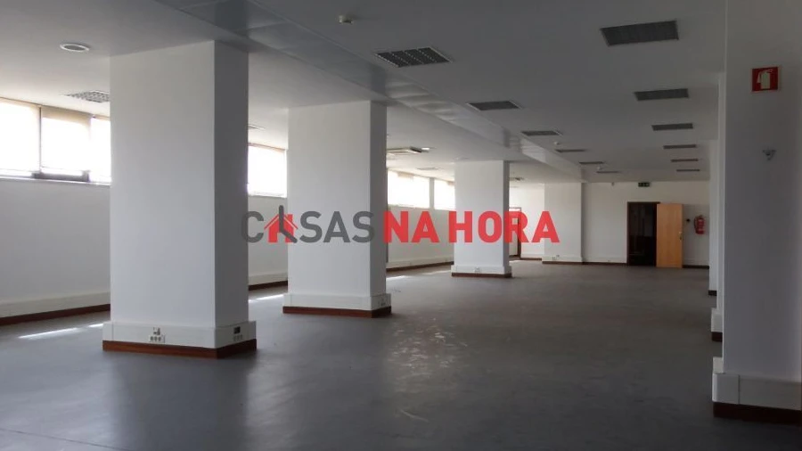 Escritório para Venda em Ajuda