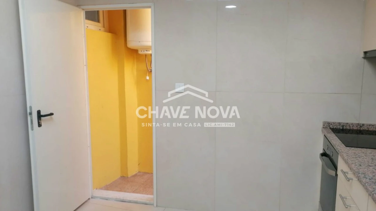 Moradia T3 para Venda em Campanhã Foto 12