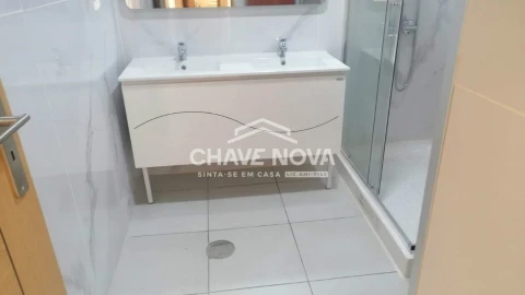 Moradia T3 para Venda em Campanhã