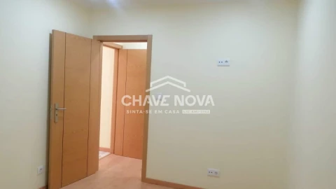 Moradia T3 para Venda em Campanhã