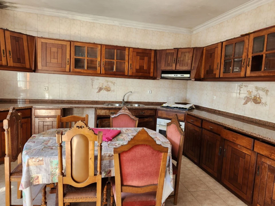 Apartamento T4 para Arrendamento em Alfena Foto 2