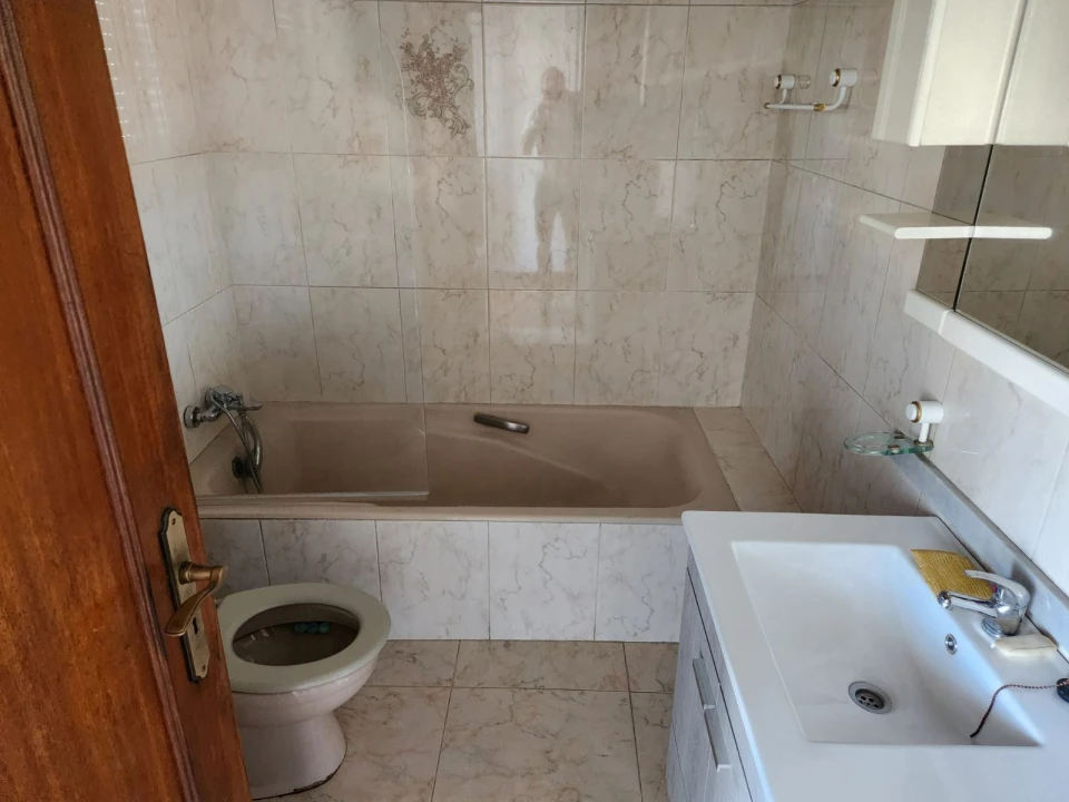 Apartamento T4 para Arrendamento em Alfena Foto 8