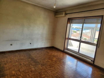 Apartamento T4 para Arrendamento em Alfena