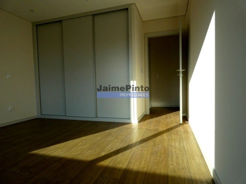 Apartamento T3 para Venda em Lordelo do Ouro e Massarelos Foto 8