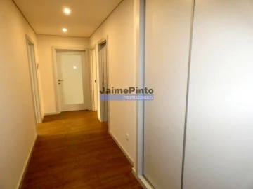 Apartamento T3 para Venda em Lordelo do Ouro e Massarelos