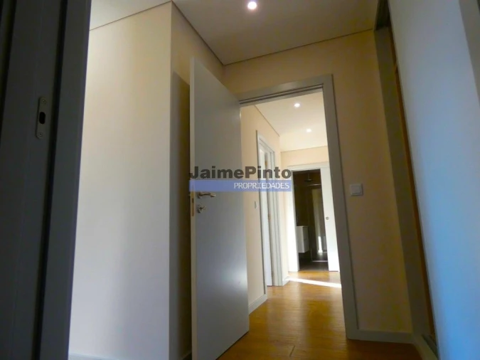Apartamento T3 para Venda em Lordelo do Ouro e Massarelos Foto 7