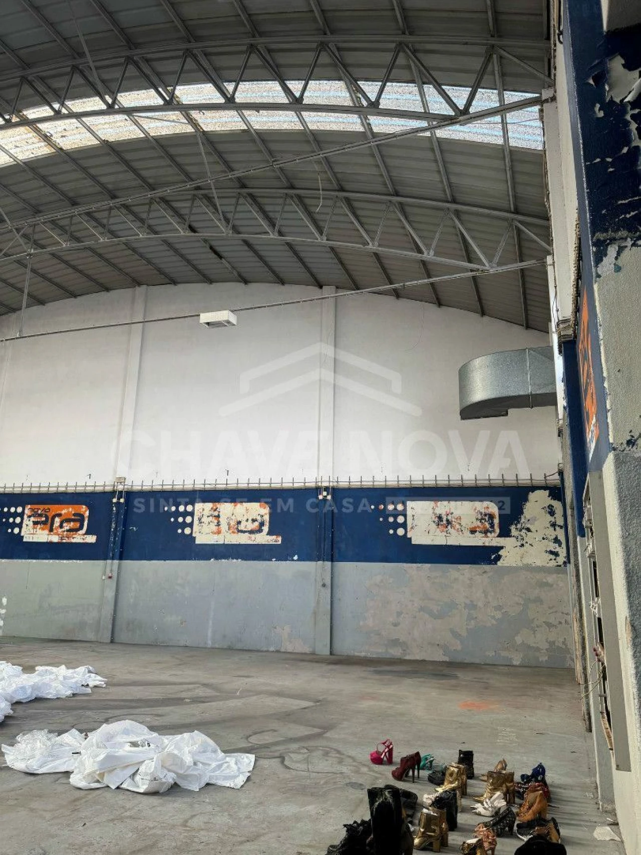 Armazém para Arrendamento em Ramalde Foto 2