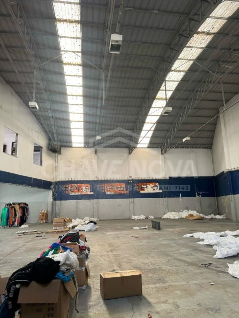 Armazém para Arrendamento em Ramalde