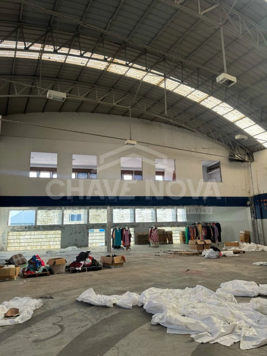 Armazém para Arrendamento em Ramalde Foto 15