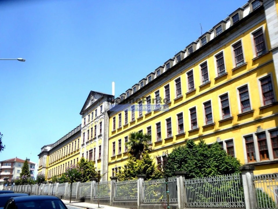 Moradia T6 para Venda em Braga (Maximinos, Sé e Cividade) Foto 9