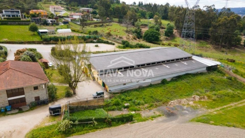 Quinta T0 para Venda em Fermentões