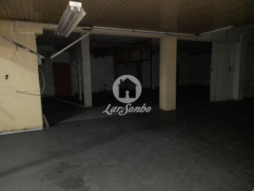 Loja para Venda em Paredes