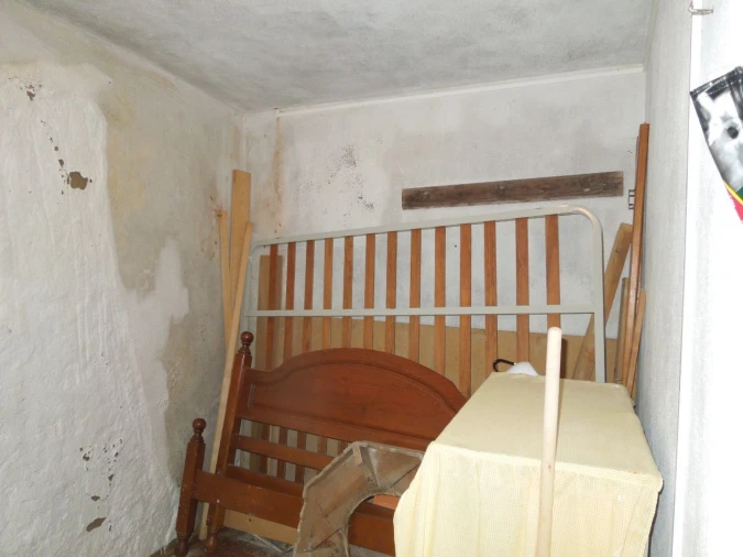 Moradia T1 para Venda em São João Baptista Foto 9